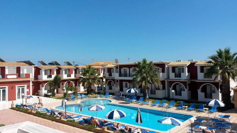 Yakinthos Hotel Zakynthos Island Exterior photo